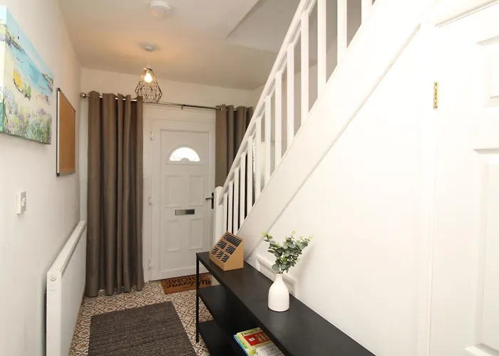 Exceptional 3 Bed, Great Location In Ashby Ideal For Travellers, Short Holiday Stays And Contractors