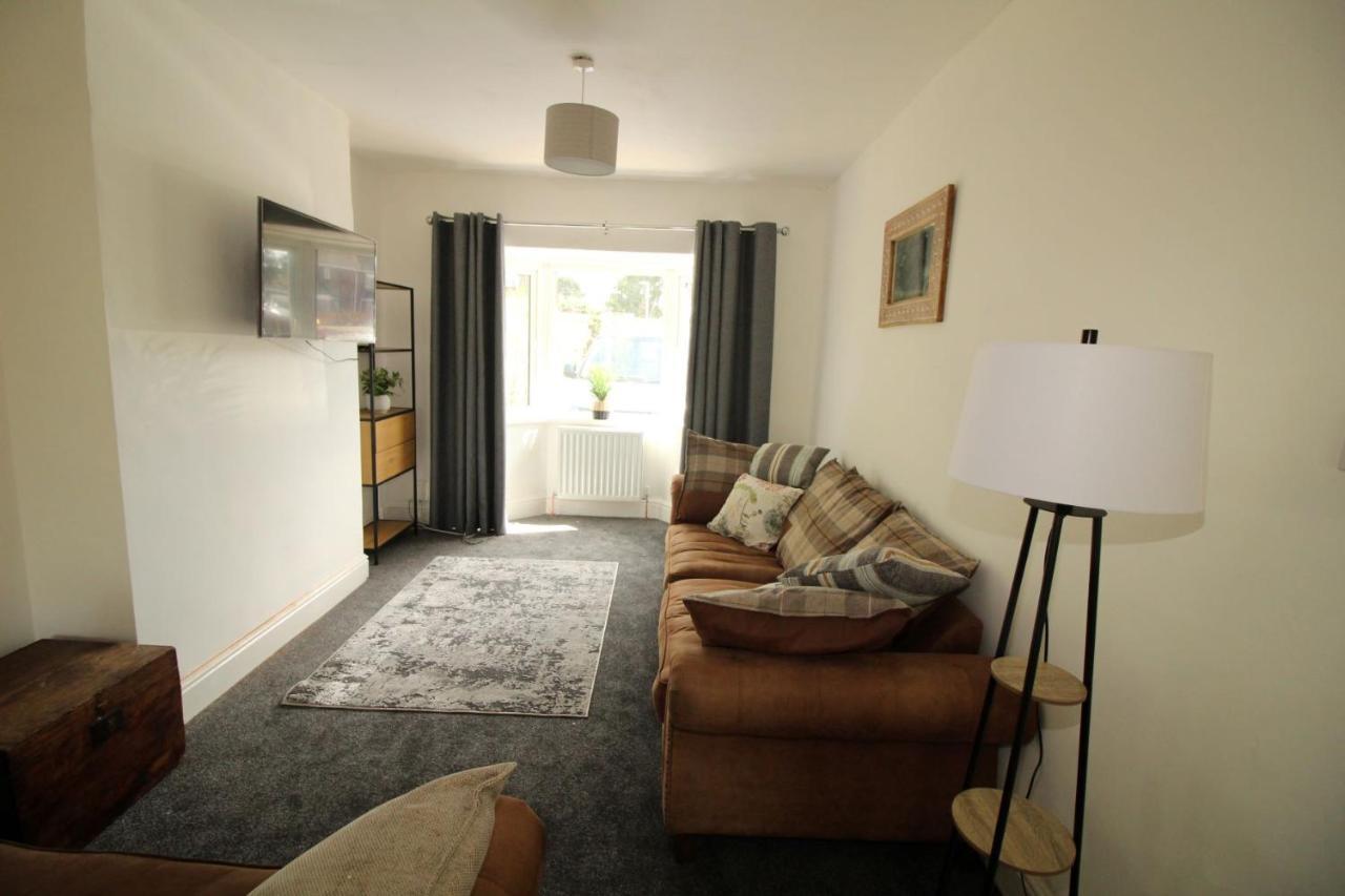 Ashby Traveler's Haven: Spacious 3-bed Retreat Holiday home Scunthorpe